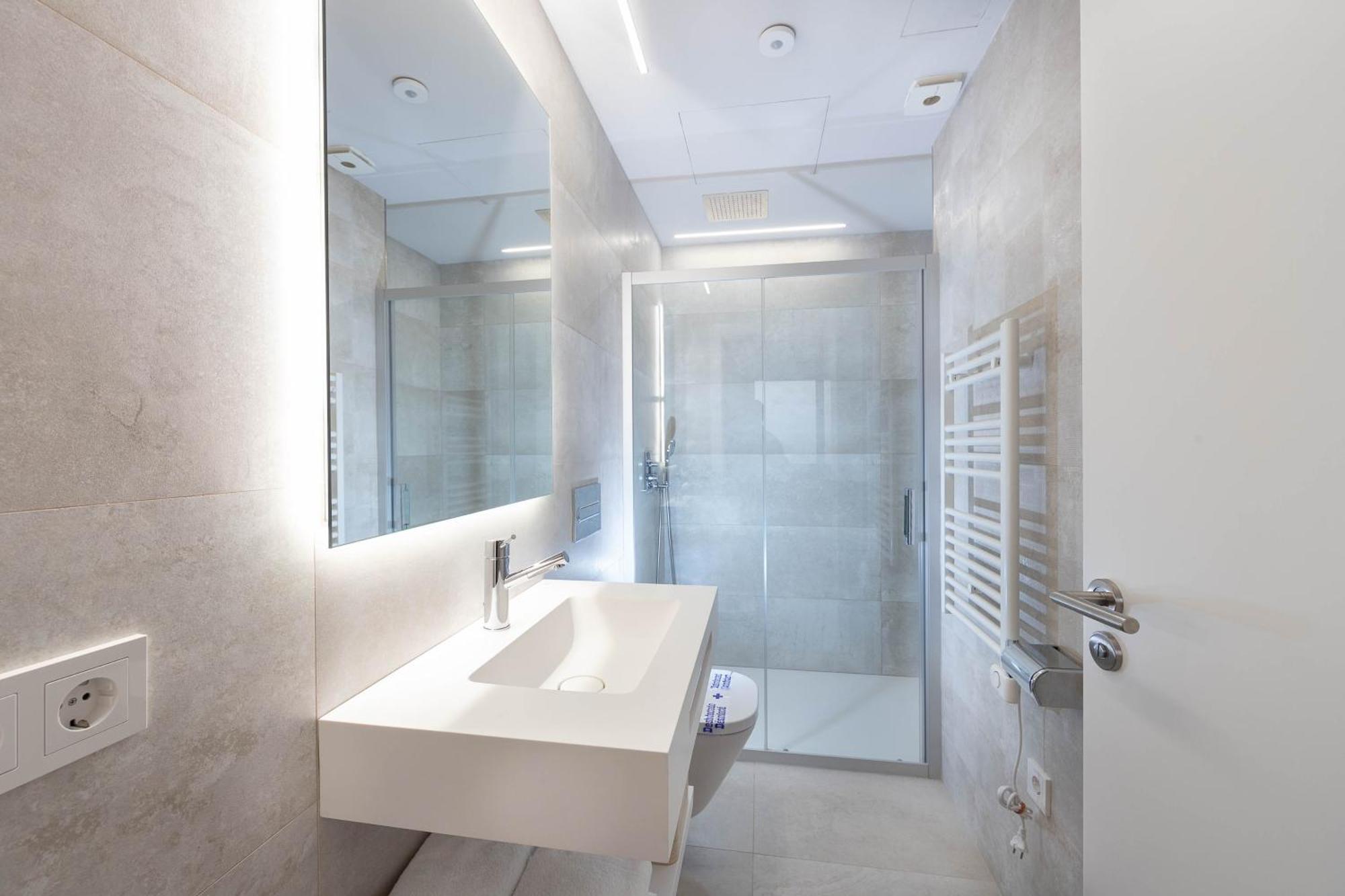 C&C Apartments Figueres  Exterior photo