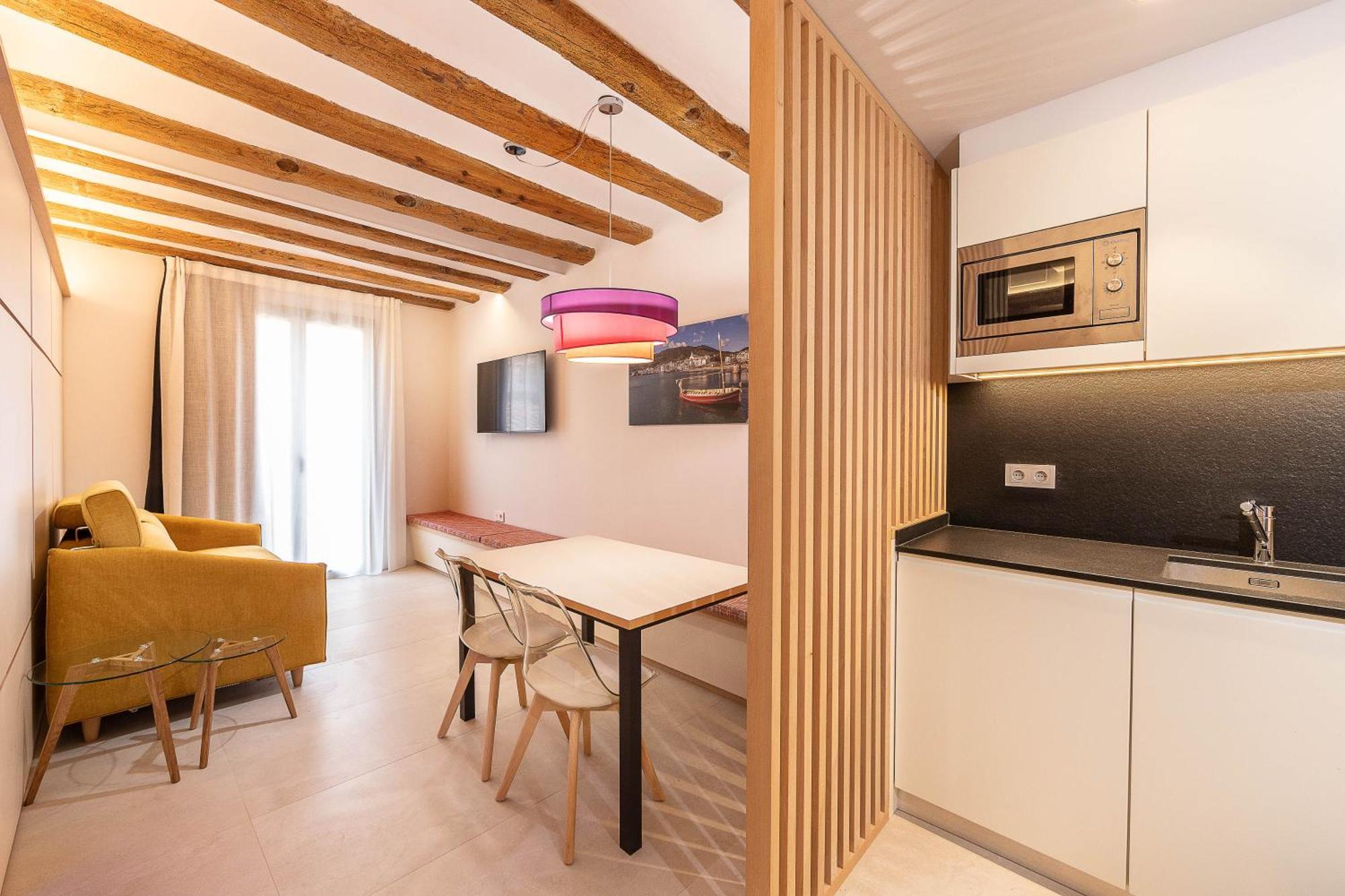 C&C Apartments Figueres  Exterior photo